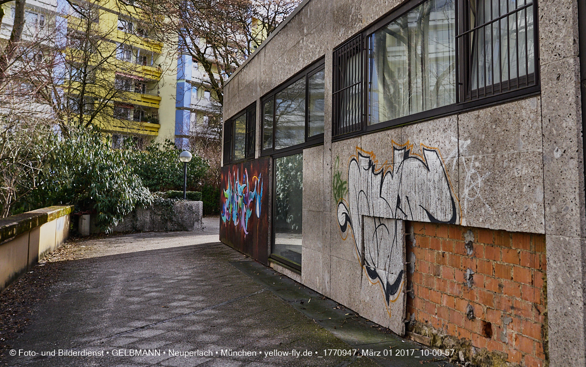 01.03.2017 - die Abrissbaustelle Quiddezentrum in Neuperlach